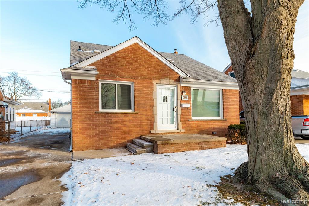 9255 Hubert Avenue, Allen Park, MI 48101 — Photo 3