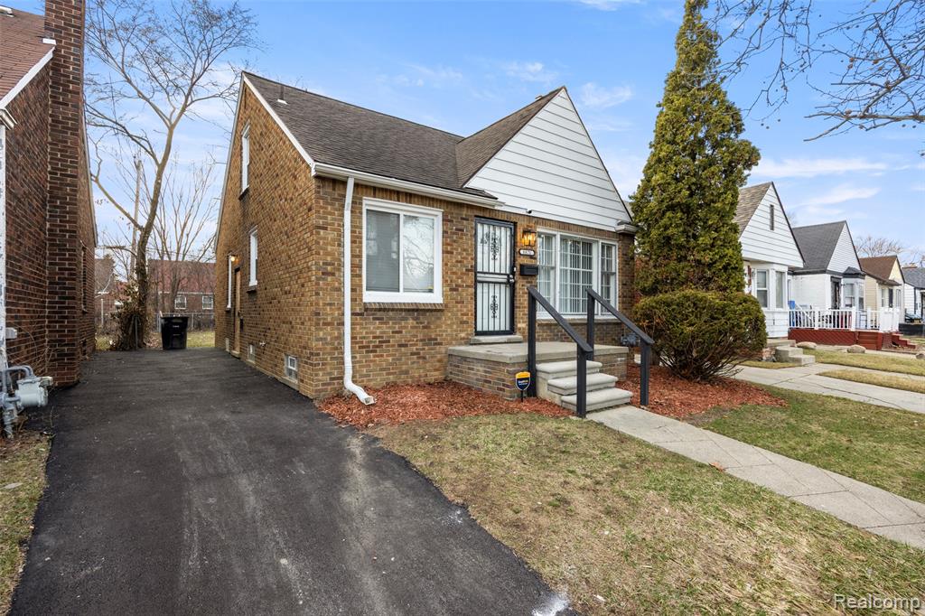 8871 Sussex Street, Detroit, MI 48228 — Photo 2
