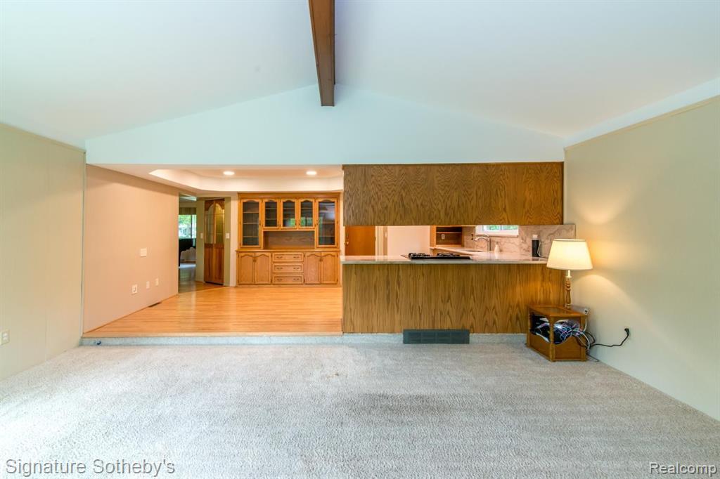 6279 WALKER Court, Troy, MI 48085 — Photo 17