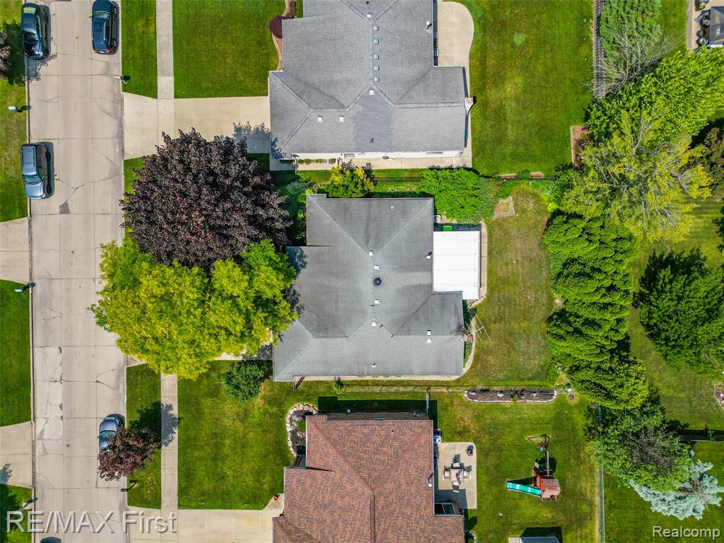 47798 CHRYS, Macomb, MI 48044 — Photo 6