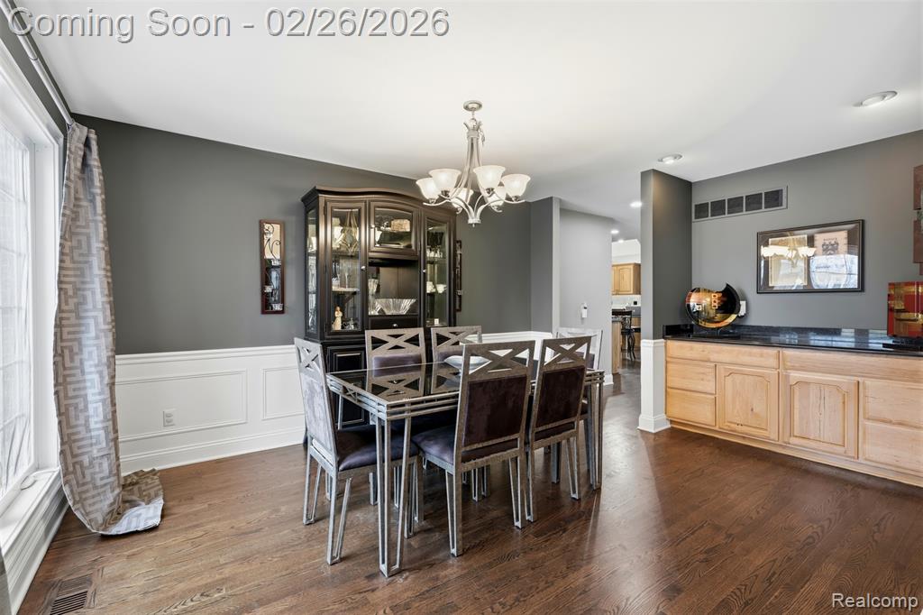 65690 North Avenue, Ray, MI, 00000