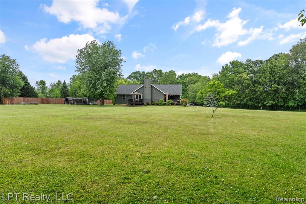 2588 E Jones Road, Howell, MI 48855 — Photo 27
