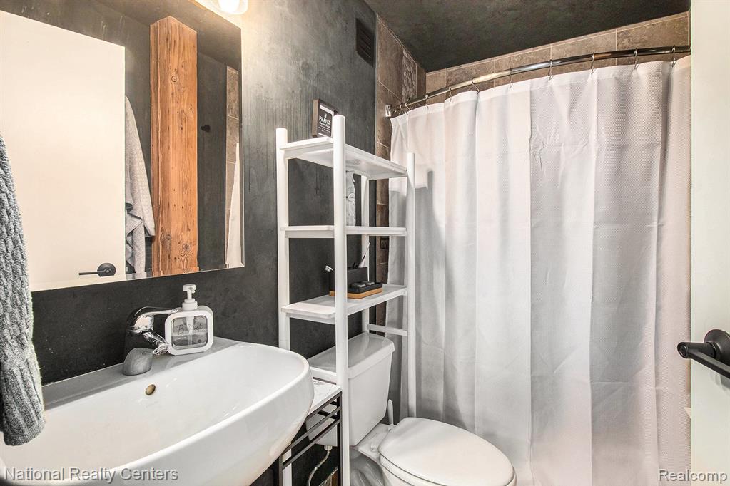 6533 E Jefferson Avenue, 323, Detroit, MI 48207 — Photo 13