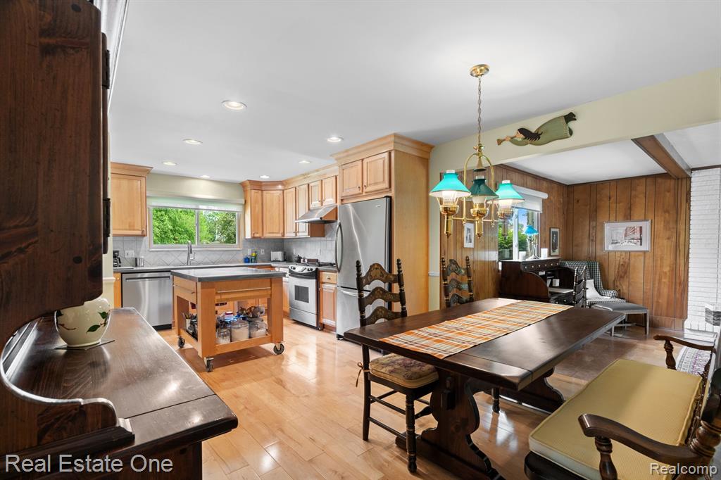 39664 Cadborough Drive, Clinton Twp, MI 48038 — Photo 15