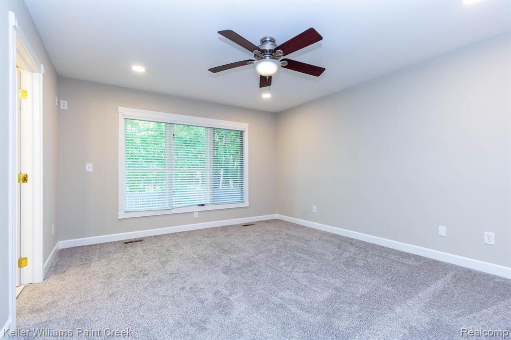 20695 Gaberty Drive, Clinton Twp, MI 48038 — Photo 22