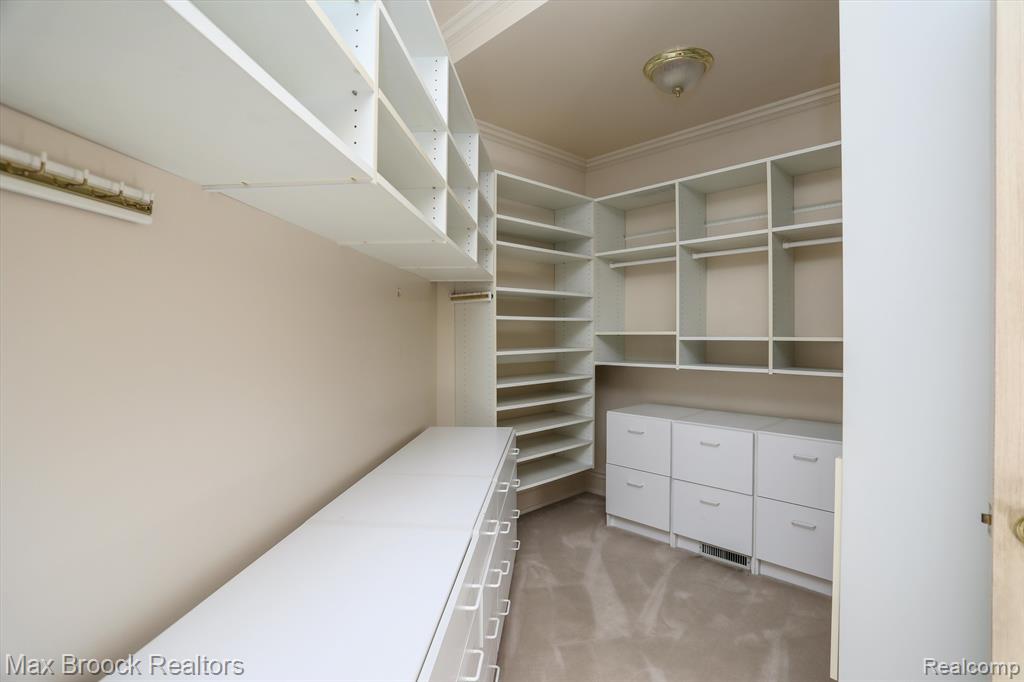 4366 KAREN Lane, Bloomfield Hills, MI 48302 — Photo 40