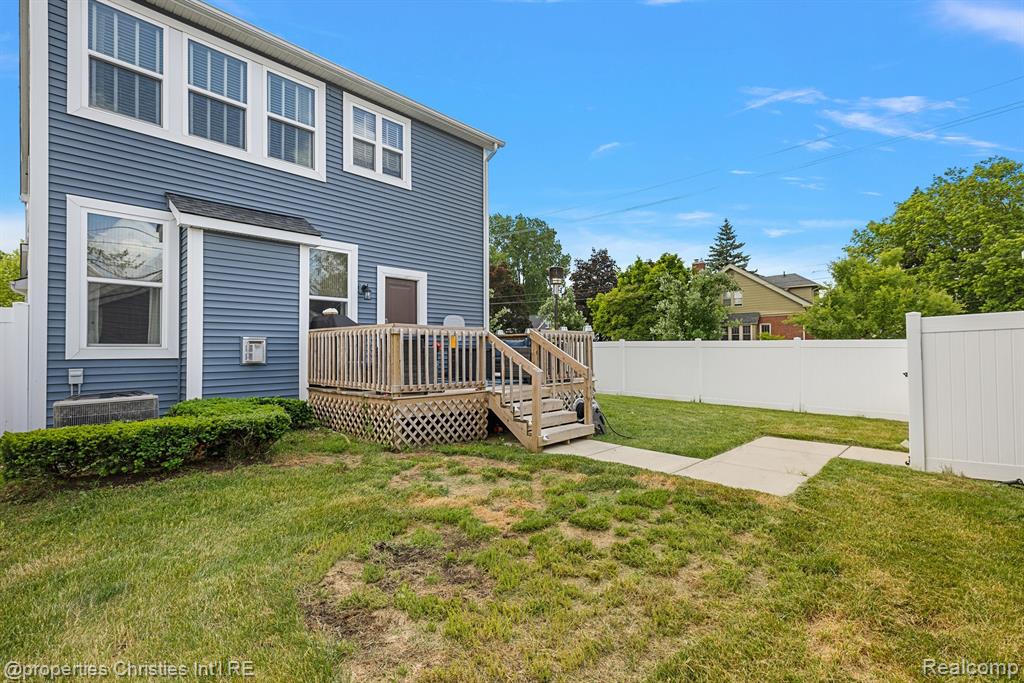 407 COLLEGE Street, Ferndale, MI 48220 — Photo 45