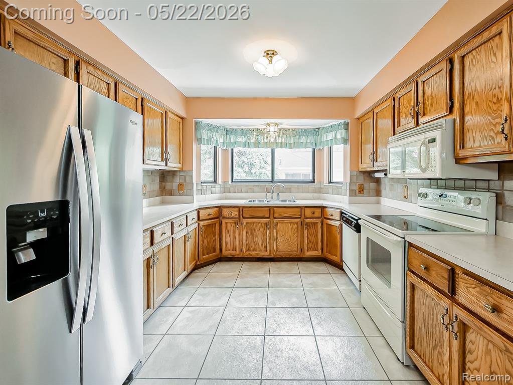 38663 Cypress Meadow Drive, Clinton Twp, MI 48036 — Photo 7