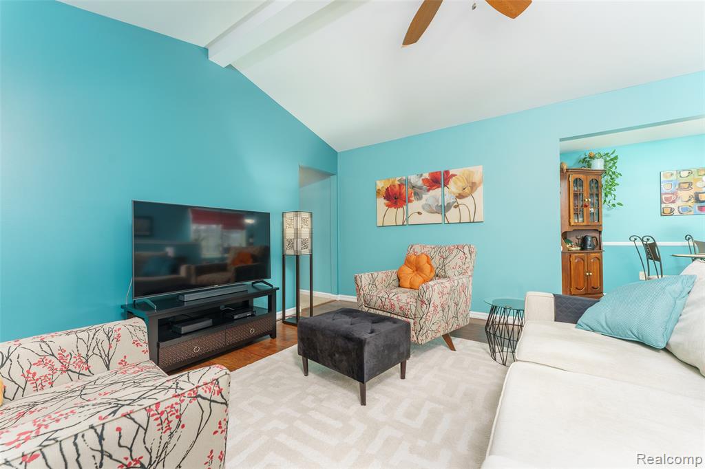 722 Griswold Street, 8, Howell, MI 48843 — Photo 6