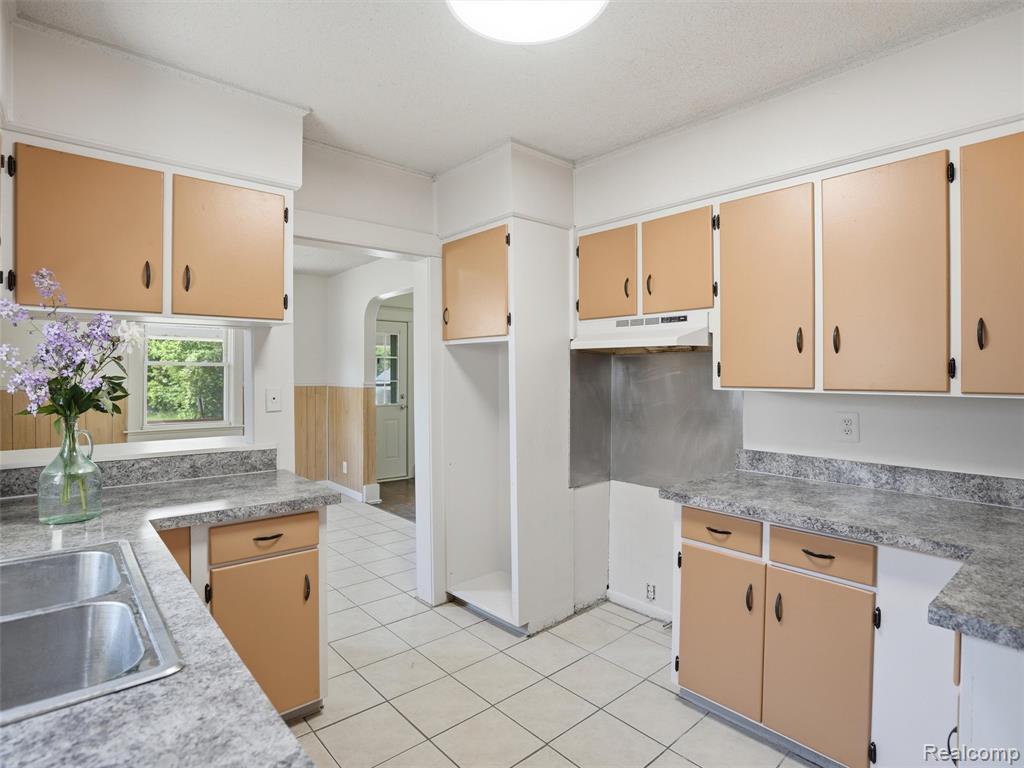 45 Kemp Street, Pontiac, MI 48342 — Photo 5