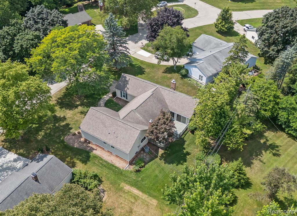663 Lake Forest Road, Troy, MI 48309 — Photo 36