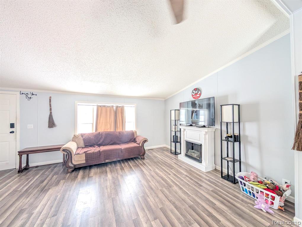 11362 N Lake Drive, Fenton, MI 48430 — Photo 3