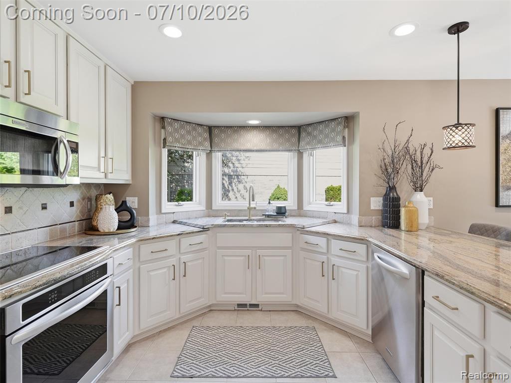54544 Waubay Drive, Macomb, MI 48042 — Photo 37