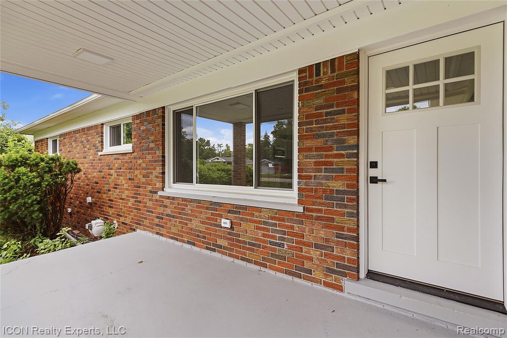 4901 Robert Street, Shelby Twp, MI 48316 — Photo 30