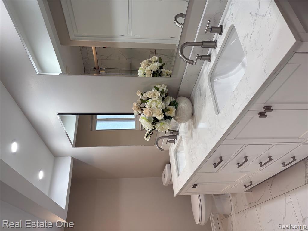 53314 Starlite Drive, Shelby Twp, MI 48316 — Photo 13