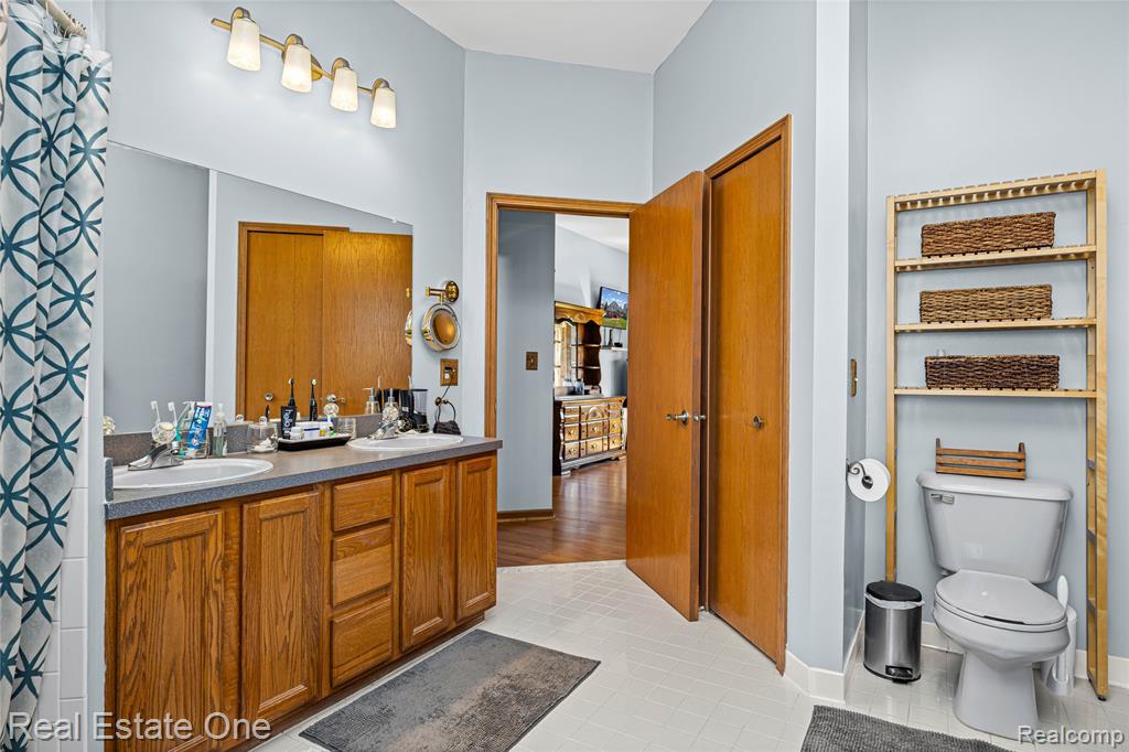 14817 Sparrow Drive, Shelby Twp, MI 48315 — Photo 36