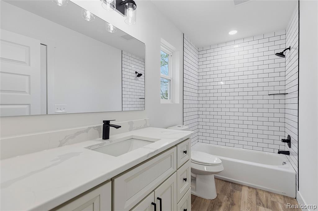 1404 E George Avenue, Hazel Park, MI 48030 — Photo 22