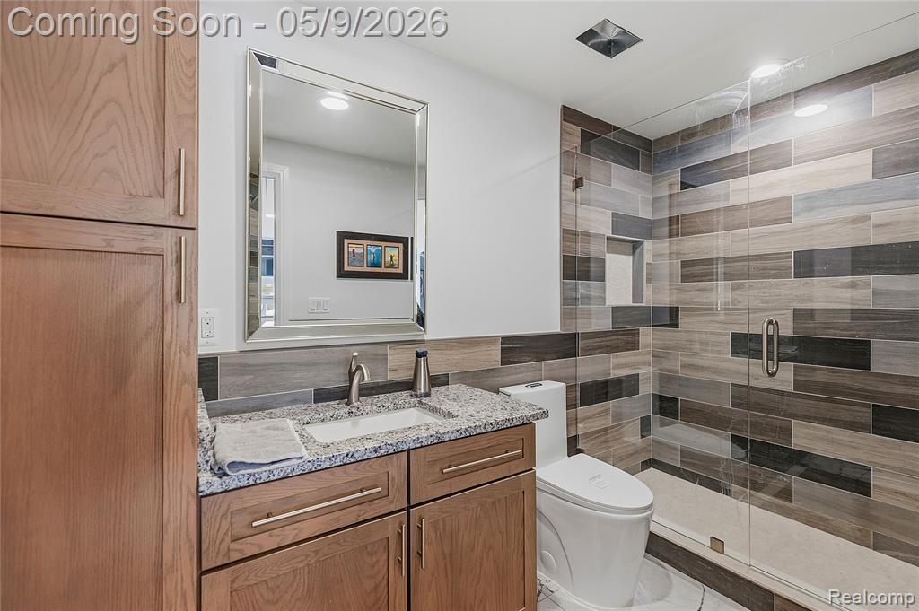 65565 Dequindre Road, Oakland, MI — Photo 59