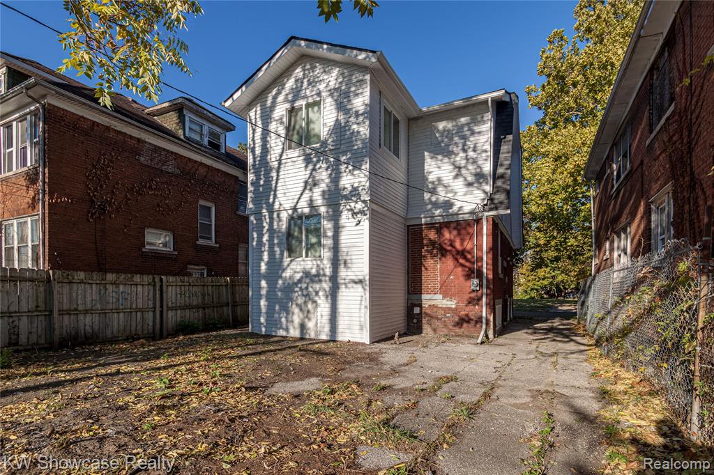 5125 Whitfield Street, Detroit, MI 48204 — Photo 4