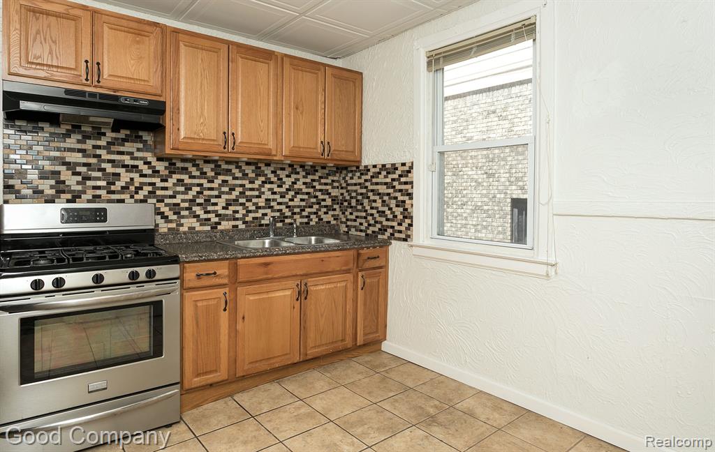 7380 Woodrow Wilson Street, Detroit, MI 48206 — Photo 9