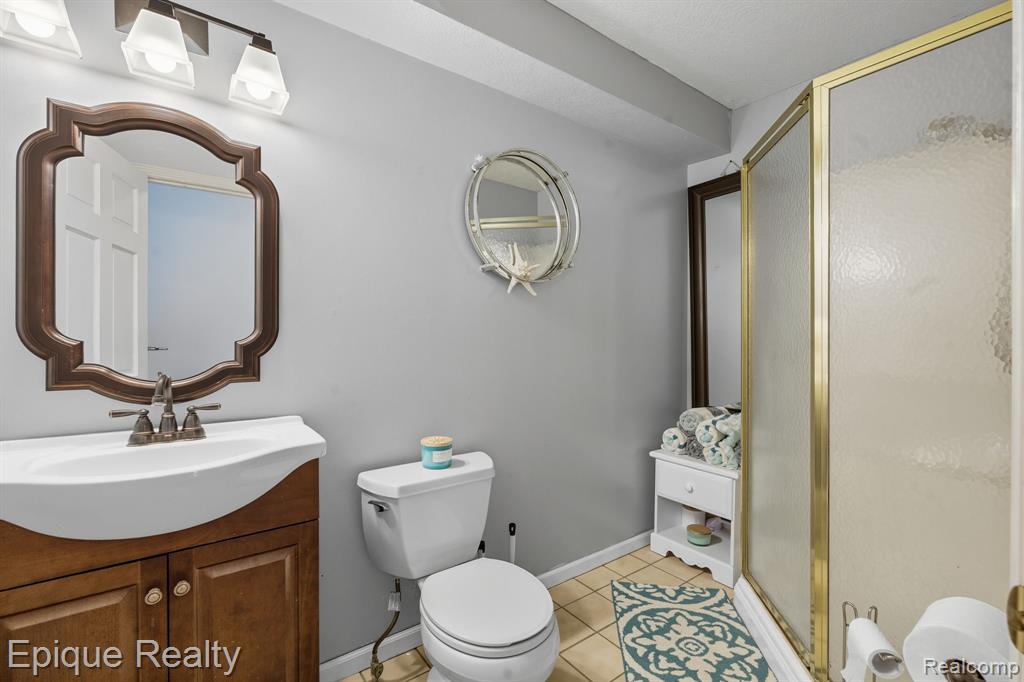 644 Hillside Drive, Corunna, MI 48817 — Photo 12