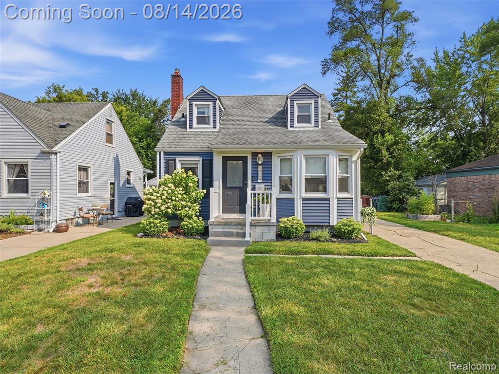 2056 Cambridge Road, Berkley, MI 48072