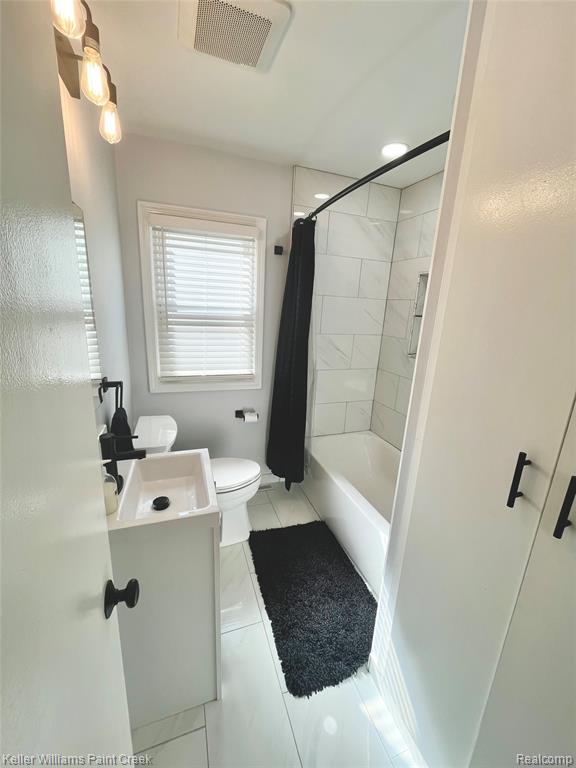880 E Rowland Avenue, Madison Heights, MI 48071 — Photo 10