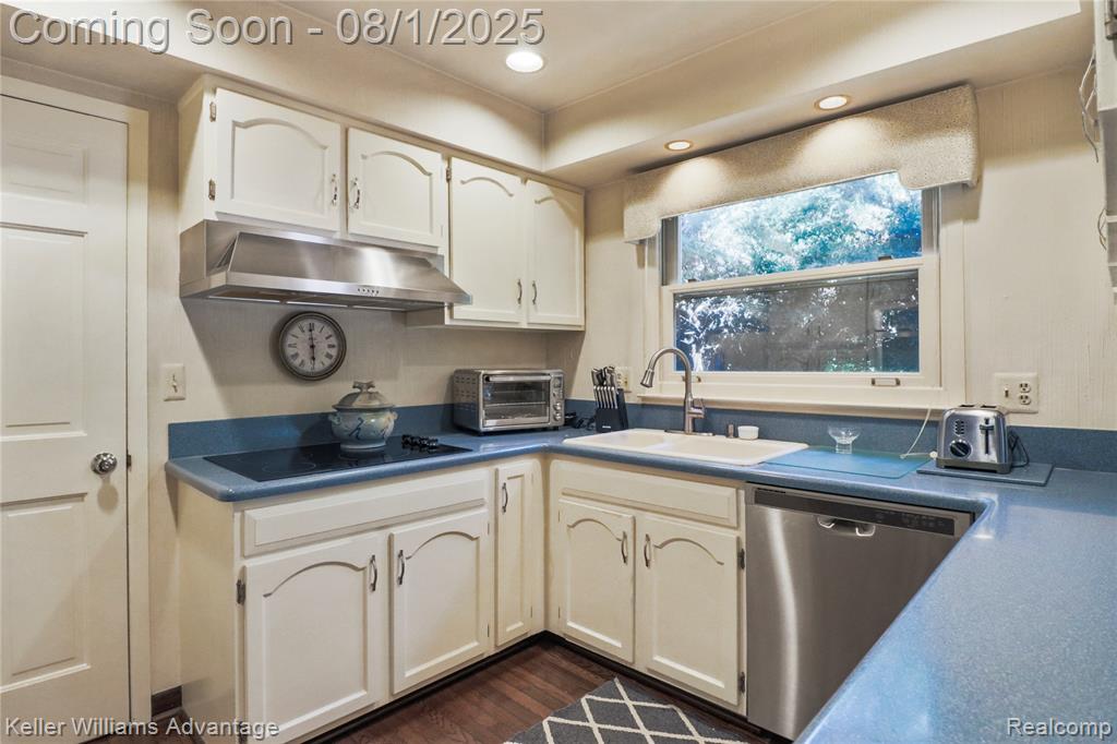 5349 Greenbriar Drive, West Bloomfield, MI 48323 — Photo 15