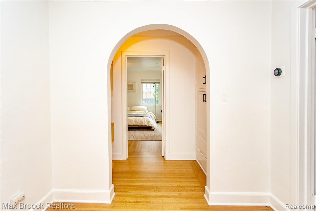 26008 Pembroke Road, Huntington Woods, MI — Photo 41
