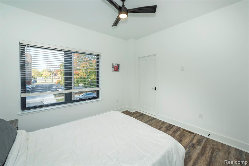 7536 Churchill Street, C19, Detroit, MI 48206 — Photo 27