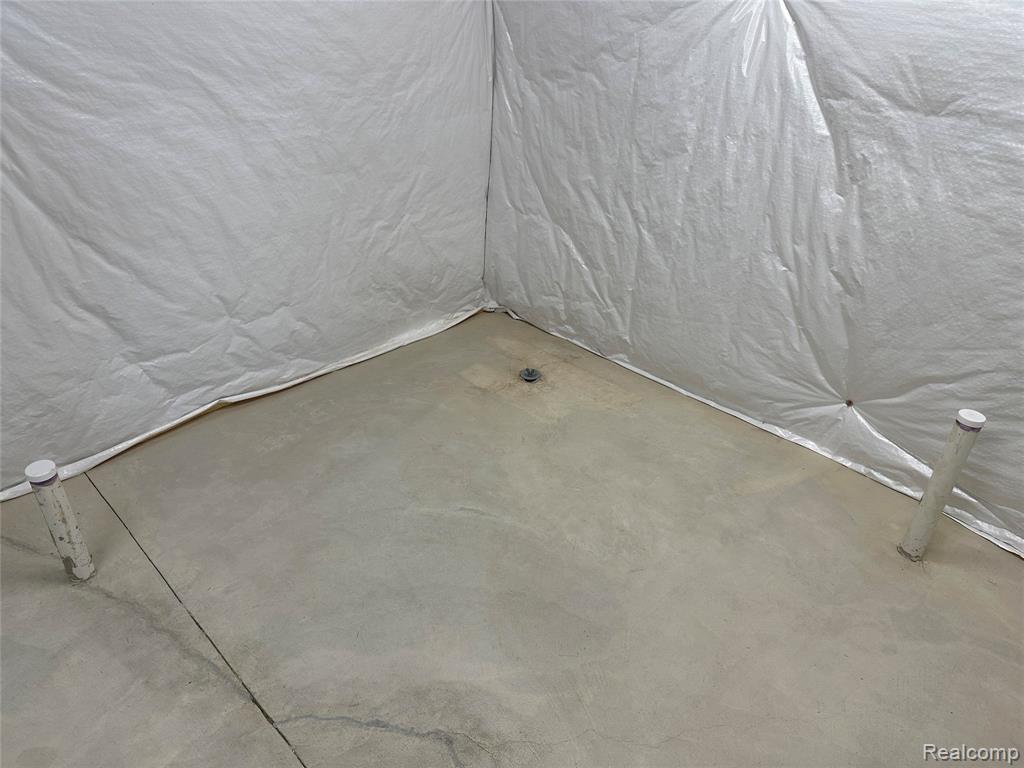 5121 Orchard Crest Drive, Troy, MI 48085 — Photo 58