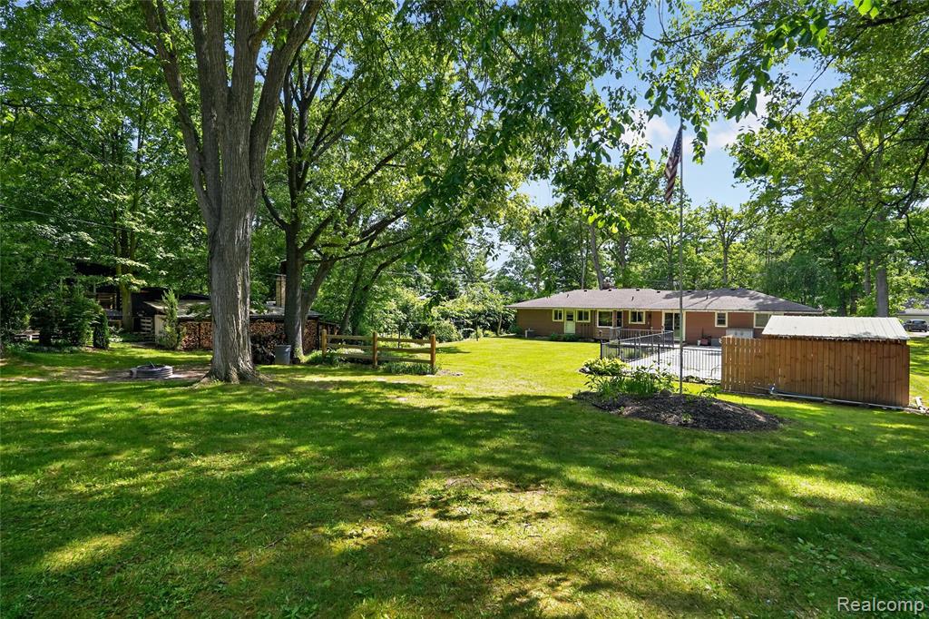 8668 Cooley Beach Drive, White Lake, MI — Photo 57