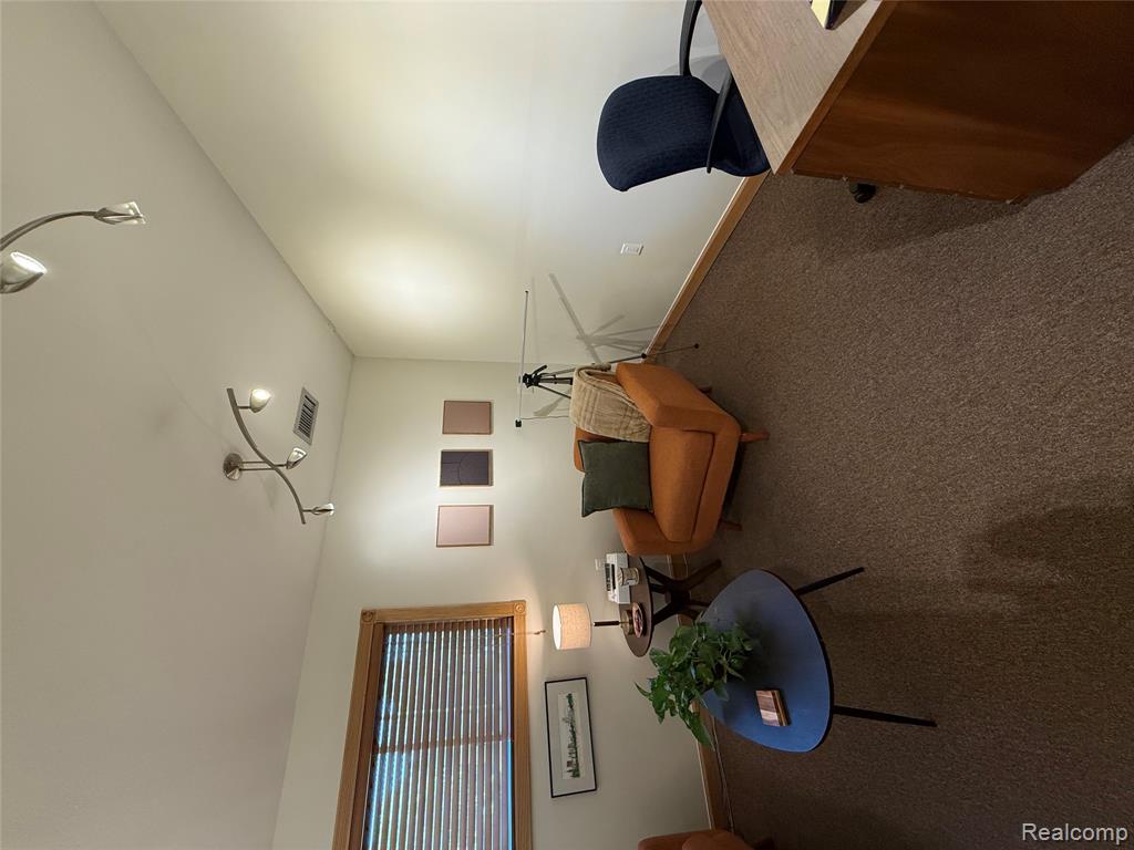 5619 HIGHLAND Road, Waterford, MI 48327 — Photo 9