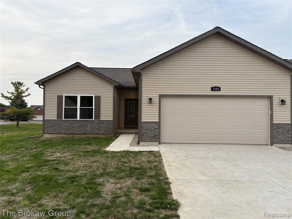3369 Meadowridge Court, Davison, MI 48423 — front exterior