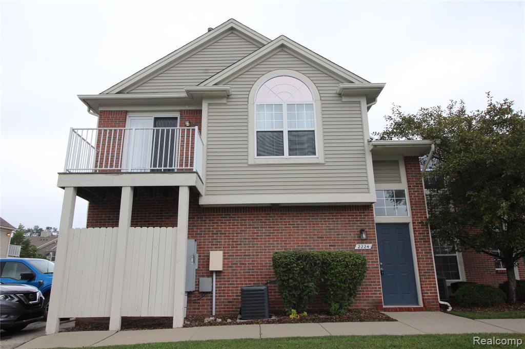 2224 Leighton Drive, Utica, MI 48317