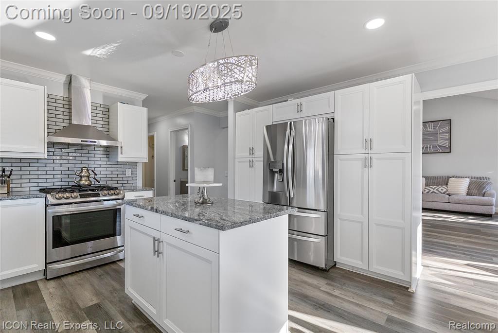 47367 Cherry Valley Drive, Macomb, MI 48044 — Photo 12
