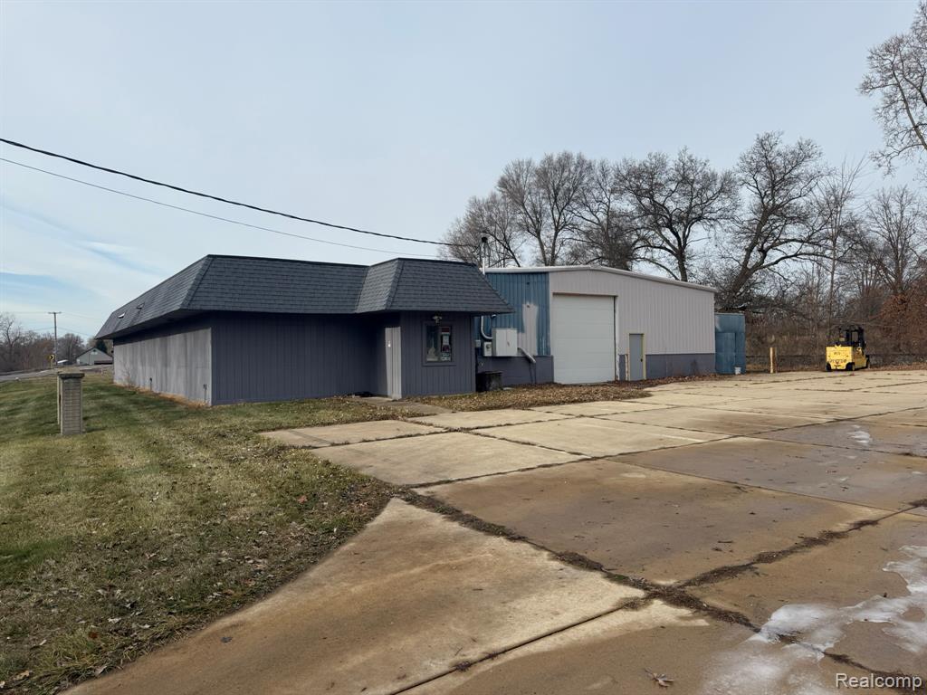 5012 Page Avenue, Jackson, MI 49201