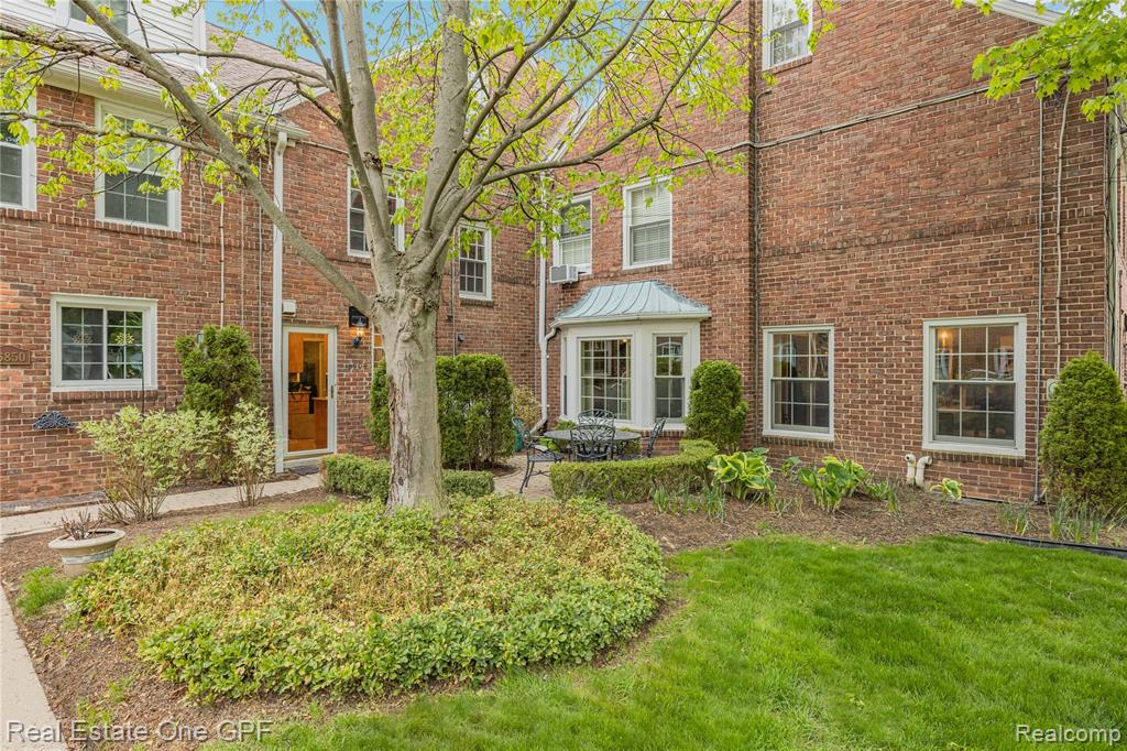 16904 Saint Paul Street, Grosse Pointe, MI 48230 — Photo 43