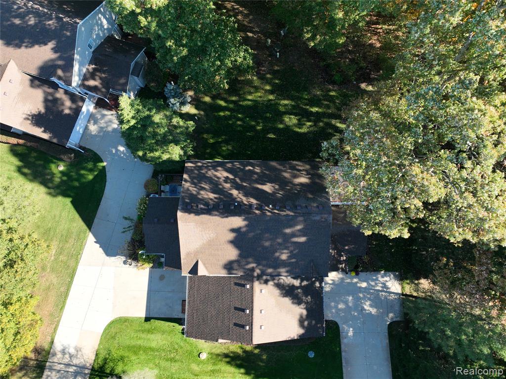 8883 Redstone Drive, 2, Pinckney, MI 48169 — Photo 36