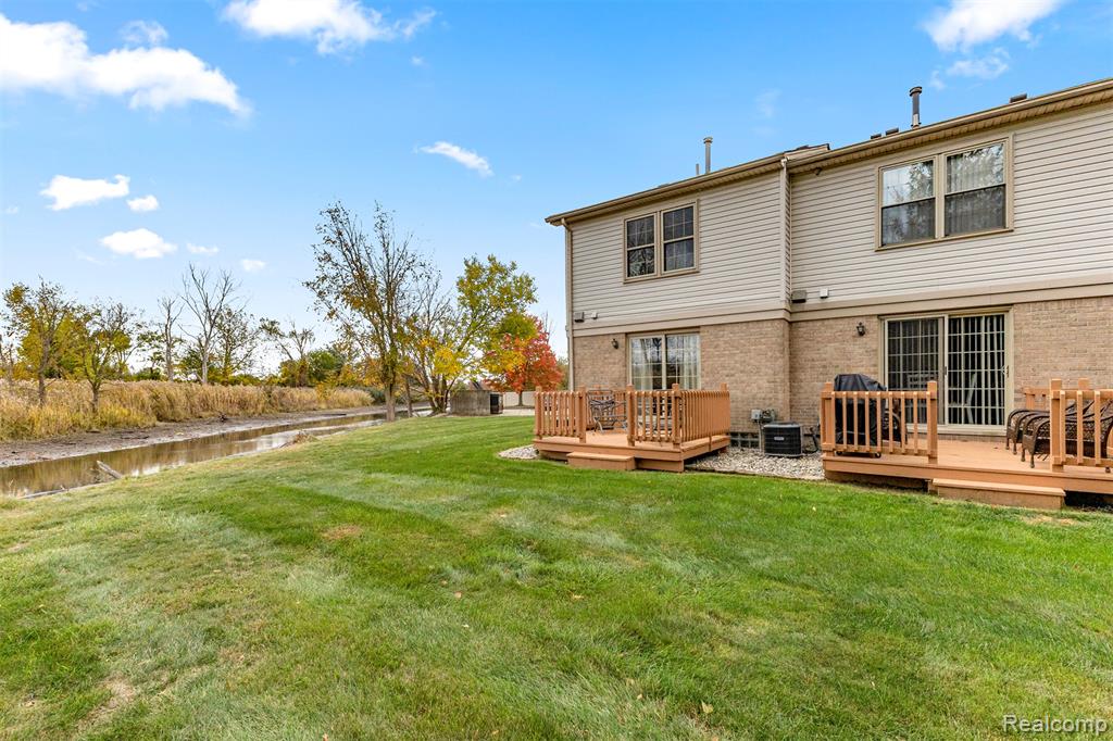 29307 W Jefferson Avenue, 14, Gibraltar, MI — Photo 32