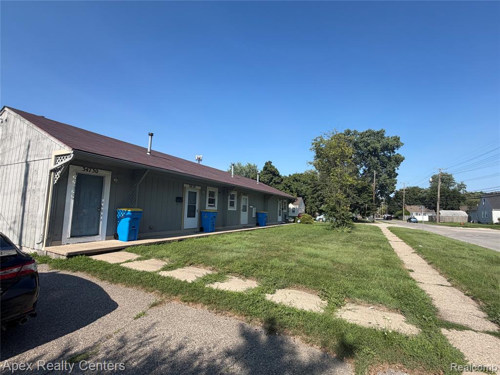 34190 Forest Street, Wayne, MI 48184