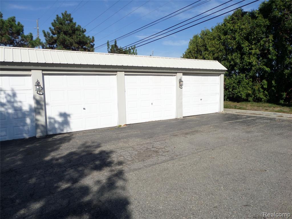 50545 MAURICE Road, Chesterfield, MI 48047 — Photo 12
