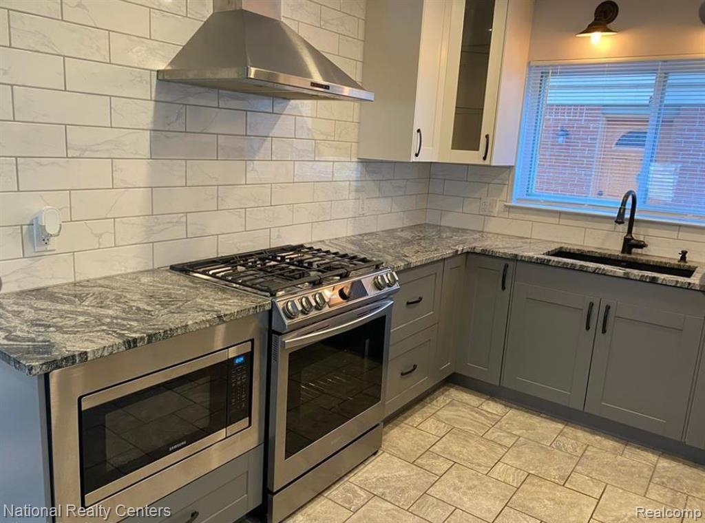 709 N EDISON Avenue, Royal Oak, MI 48067 — Photo 15