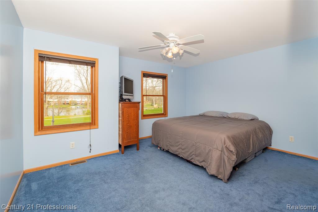6591 Windiate Road, Waterford, MI 48329 — Photo 25
