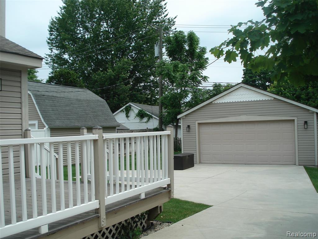 416 Taylor Avenue, Rochester, MI 48307 — Photo 2