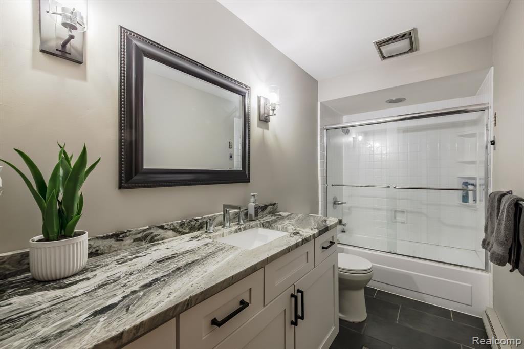 9149 LONGCROFT Drive, White Lake, MI — Photo 36