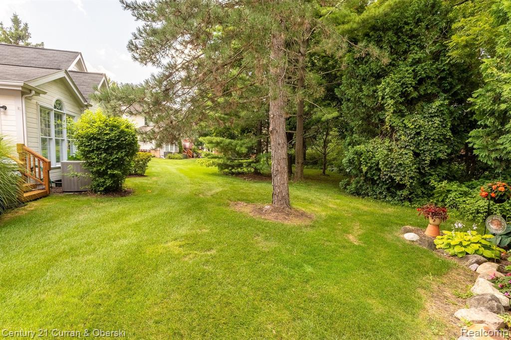 39566 VILLAGE RUN Drive, Northville, MI 48168 — Photo 51