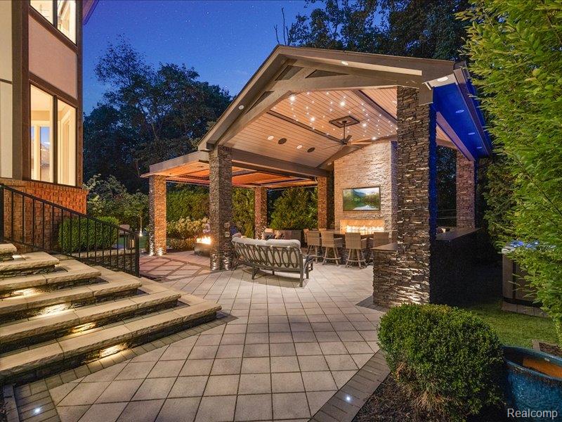 44104 Verona Lane, Northville, MI 48168 — Photo 9