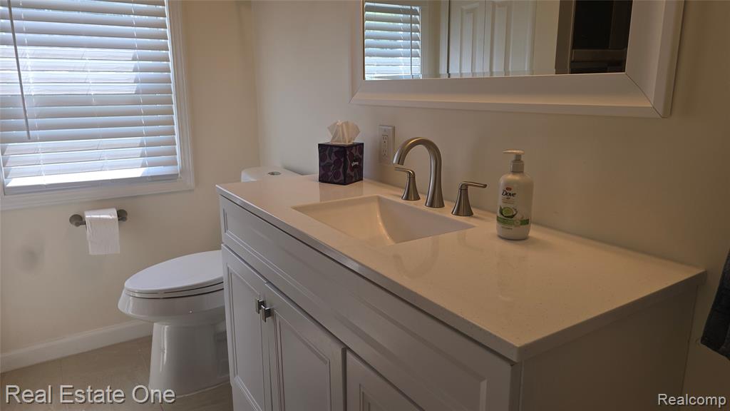 3148 Woodlawn Street, Commerce Twp, MI 48390 — Photo 21