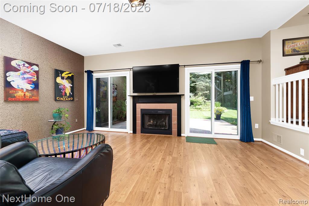 6496 Lake Meadow Drive, Waterford, MI 48327 — Photo 11